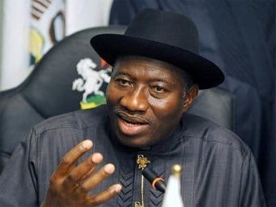Jonathan meets Tinubu at State House