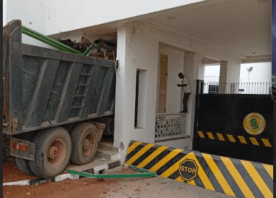 Truck rams into Govt House multi-million naira gate