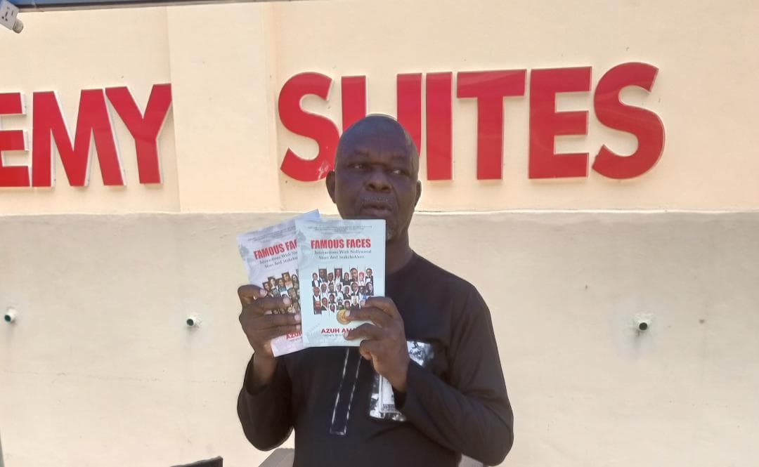 Photo News: Oil and Gas Expert Toyin Akinosho Endorses Azuh Amatus’ Famous Faces