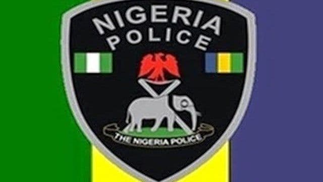 Armed gang invades Lagos community, robs residents, passersby