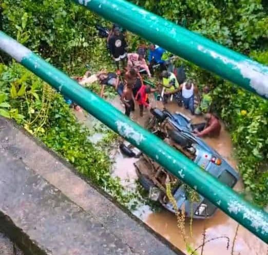 Ogun: 10 killed, three injured in road crash